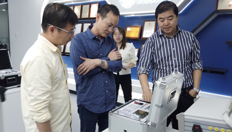 客戶(hù)到訪合眾電氣