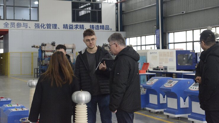 合眾電氣車(chē)間